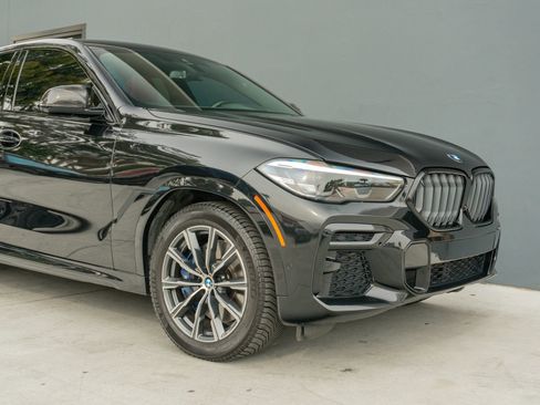 Used 2022 BMW X6 M50i w/ Premium Package image 41
