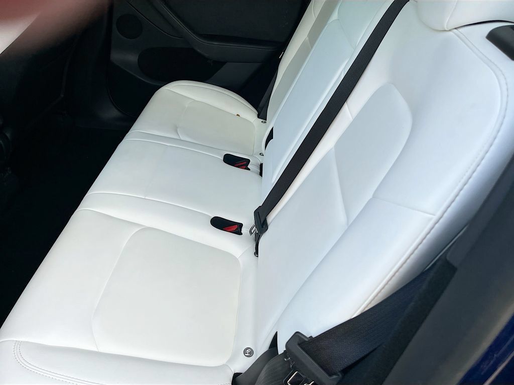 Used 2024 Tesla Model Y Performance AWD/4WD image 22