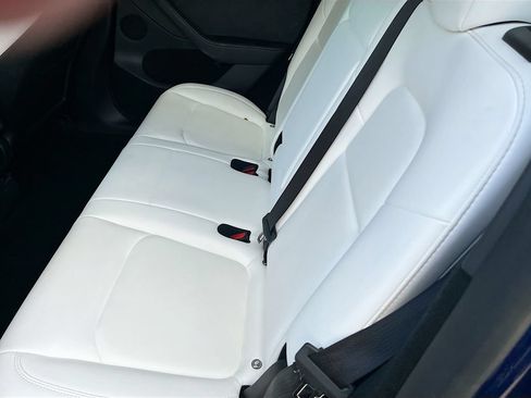 Used 2024 Tesla Model Y Performance AWD/4WD image 22