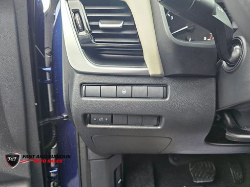 Used 2021 Nissan Rogue SV AWD/4WD image 31