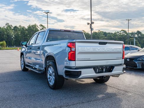 Used 2020 Chevrolet Silverado 1500 Custom w/ Custom Value Package image 5