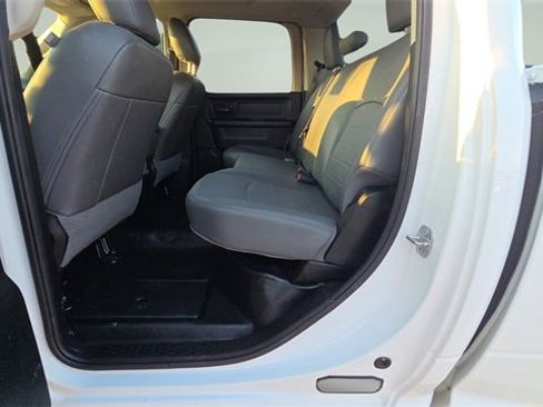 Used 2018 RAM 1500 Tradesman image 21