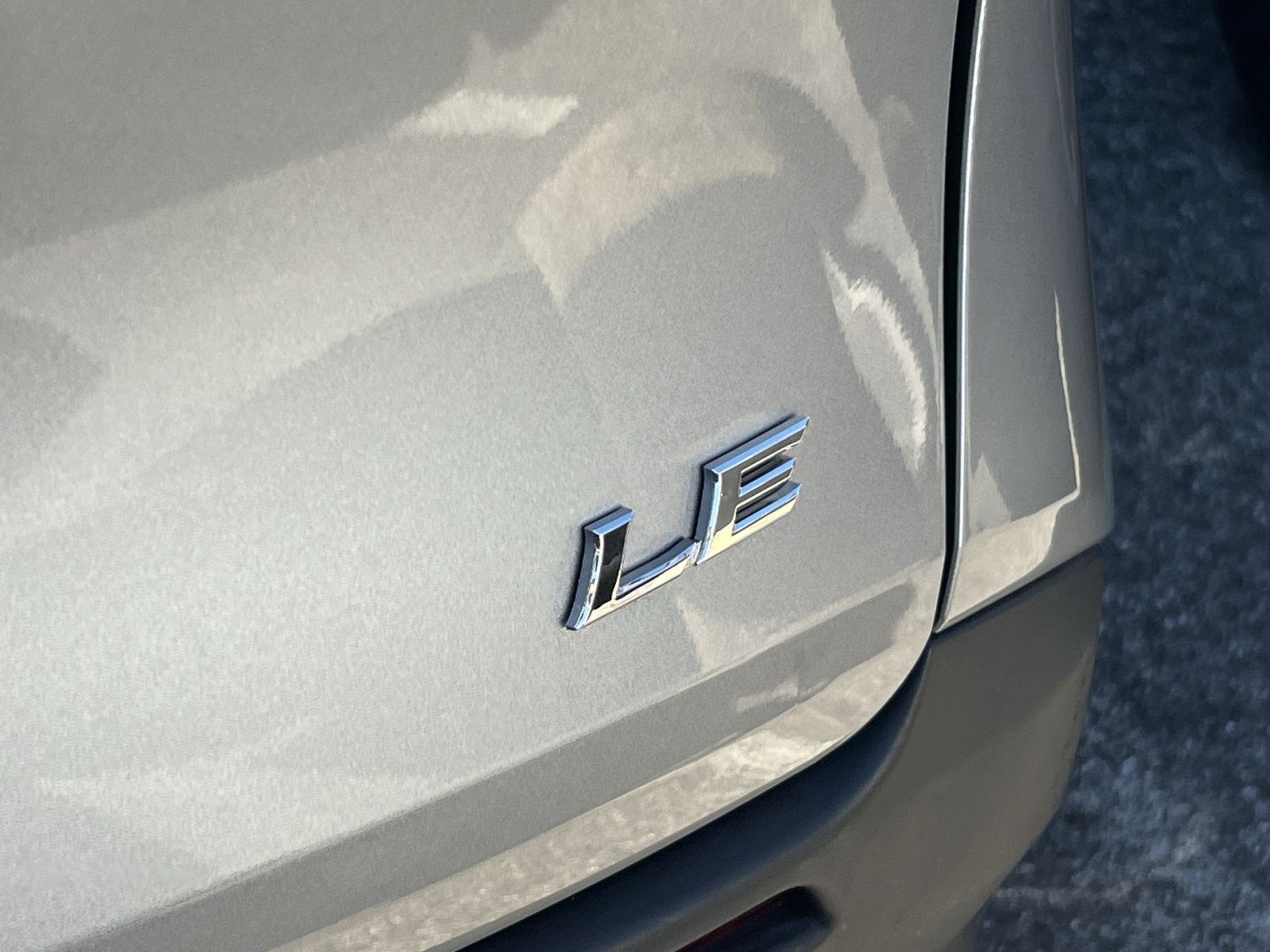 Used 2025 Toyota Sienna LE FWD image 23