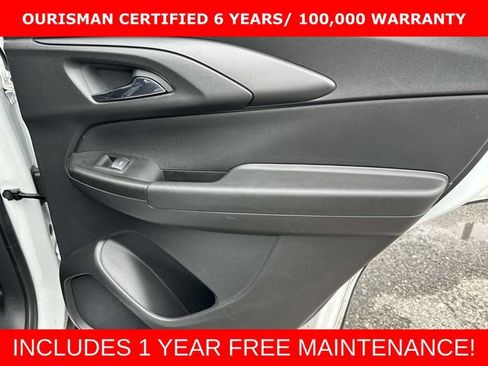 Used 2024 Chevrolet TrailBlazer LT w/ LT Cold Weather Package AWD/4WD image 11