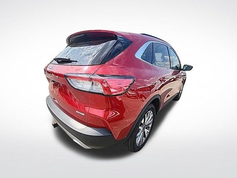 Certified 2022 Ford Escape Titanium w/ Class II Trailer Tow Package AWD/4WD image 8
