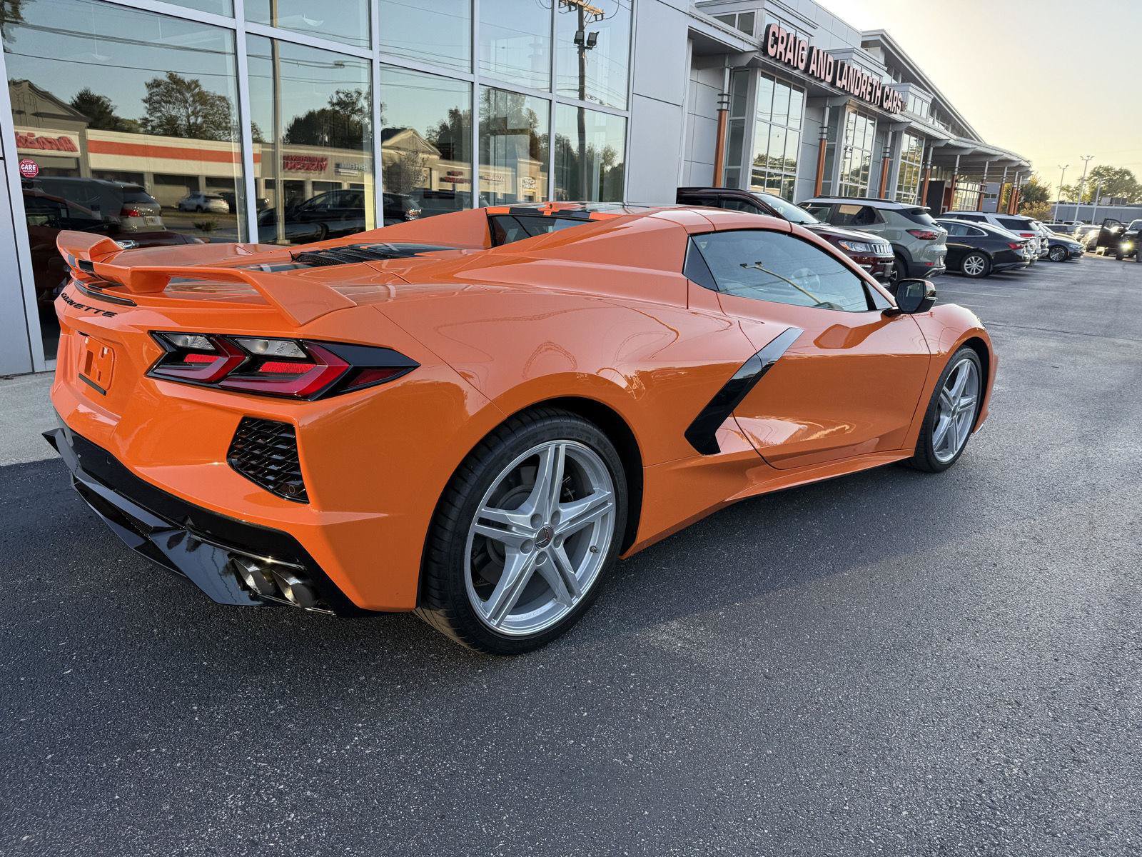 Used 2024 Chevrolet Corvette Stingray Preferred Conv w/ Z51 Performance Package RWD image 2