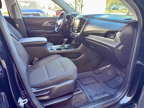 Used 2018 Chevrolet Traverse LS image 41