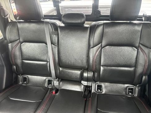 Used 2023 Jeep Gladiator Rubicon w/ Cold Weather Group AWD/4WD image 12