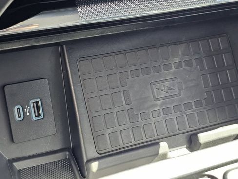 Used 2022 Ford F150 Limited AWD/4WD image 10