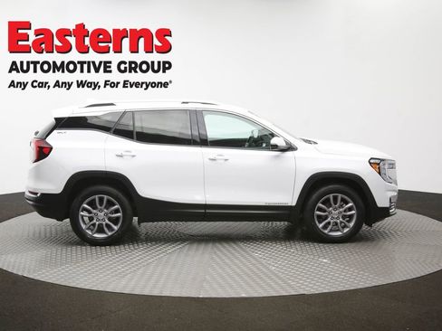 Used 2024 GMC Terrain SLT AWD/4WD image 46