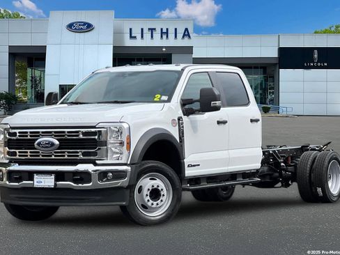 New 2026 Ford F450 2WD Crew Cab Super Duty image 1