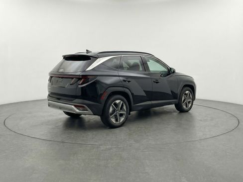 Used 2025 Hyundai Tucson SEL AWD/4WD image 9