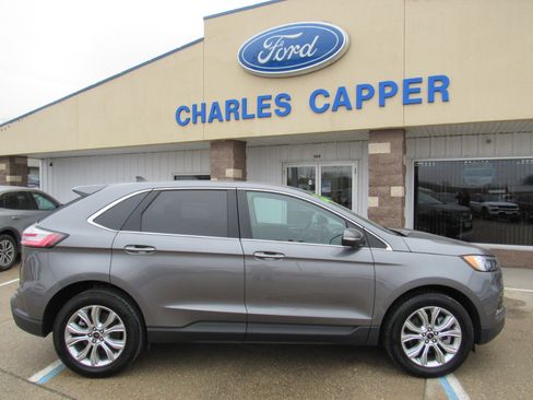 Used 2024 Ford Edge Titanium image 6