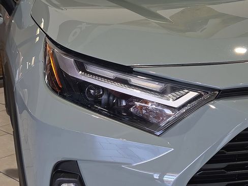 Used 2023 Toyota RAV4 XLE Premium FWD image 7