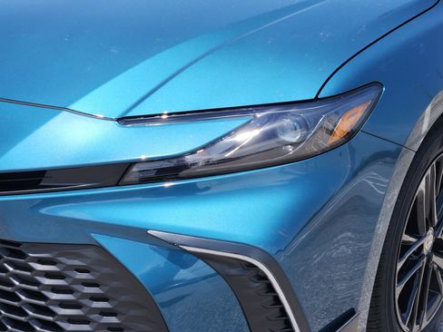 New 2026 Toyota Camry SE w/ Convenience Package FWD image 10