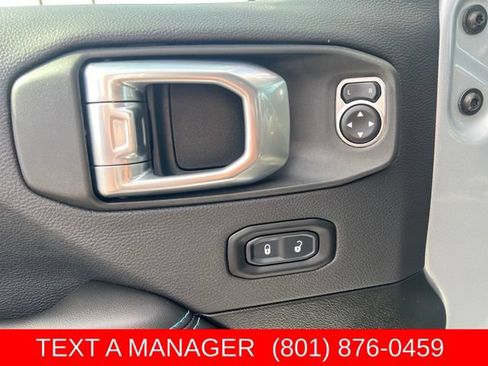 Used 2024 Jeep Wrangler High Altitude AWD/4WD image 11