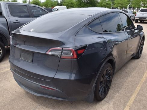 Used 2025 Tesla Model Y Long Range image 5