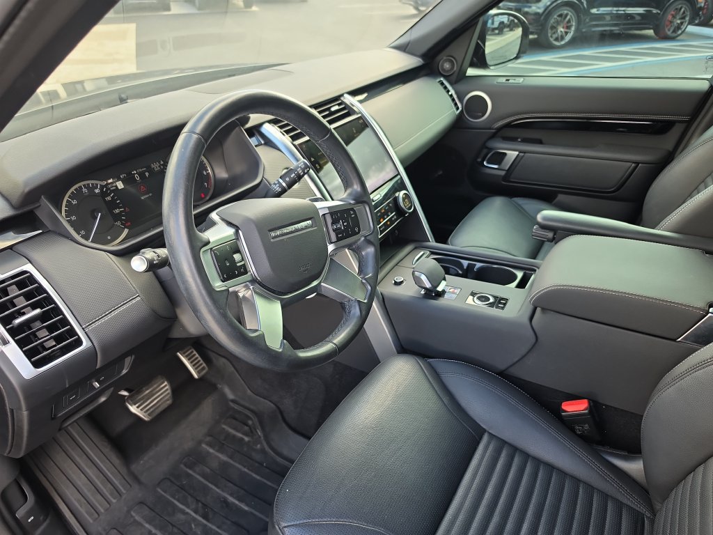 Used 2023 Land Rover Discovery S R-Dynamic AWD/4WD image 18