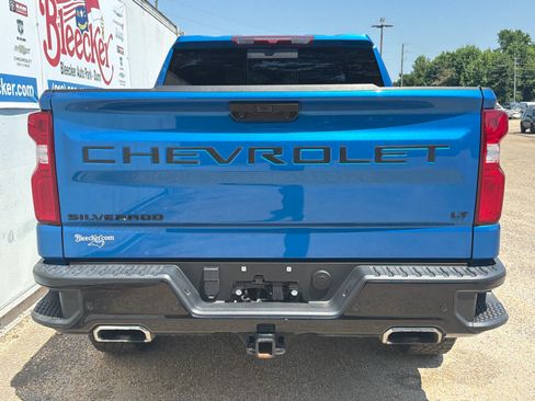 Used 2024 Chevrolet Silverado 1500 LT Trail Boss w/ LT Trail Boss Premium Package AWD/4WD image 4