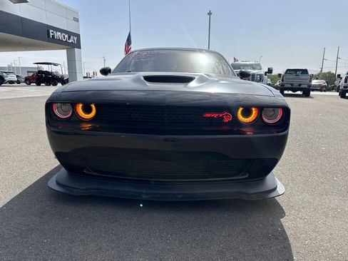 Used 2015 Dodge Challenger SRT Hellcat RWD image 2