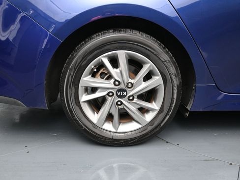 Used 2019 Kia Optima LX FWD image 9