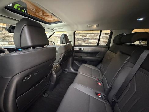 Used 2025 Hyundai Santa Fe XRT image 27