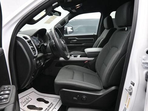 Used 2023 RAM 1500 Big Horn AWD/4WD image 9