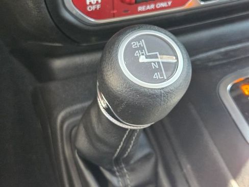 Certified 2026 Jeep Wrangler Sport AWD/4WD image 20