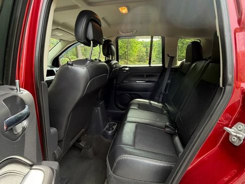 Used 2016 Jeep Compass Latitude AWD/4WD image 19