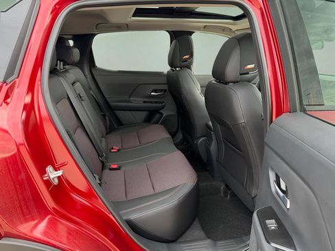 New 2026 Nissan Kicks SR w/ SR Premium Package image 9