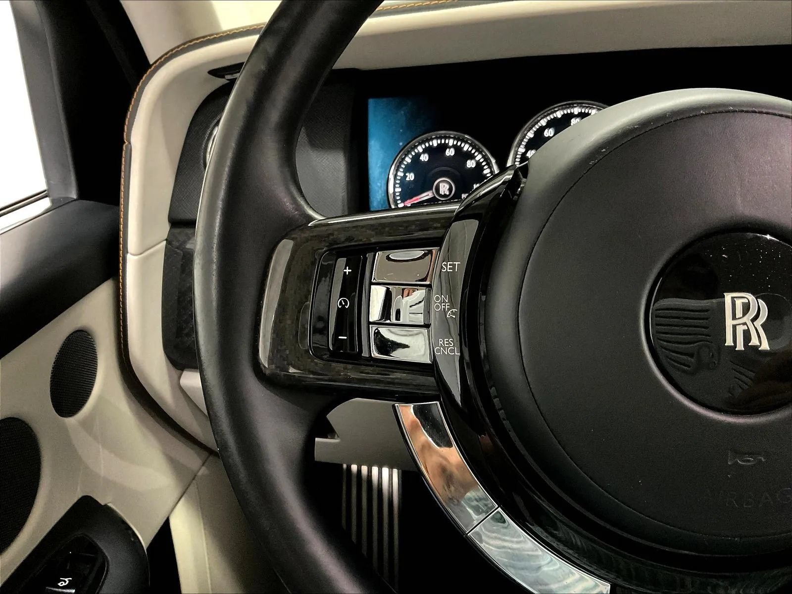 Used 2021 Rolls-Royce Cullinan Black Badge AWD/4WD image 20