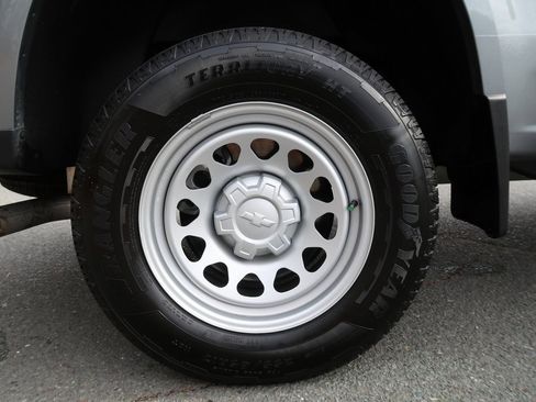 Certified 2025 Chevrolet Colorado W/T image 40