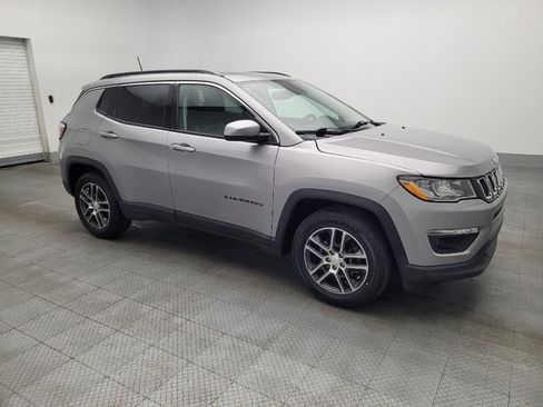 Used 2020 Jeep Compass Latitude image 11