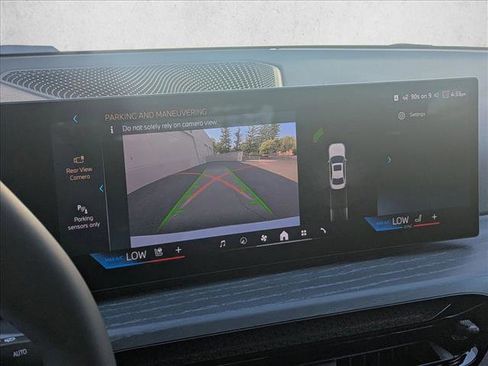 Used 2025 BMW 330i Sedan w/ Convenience Package image 14