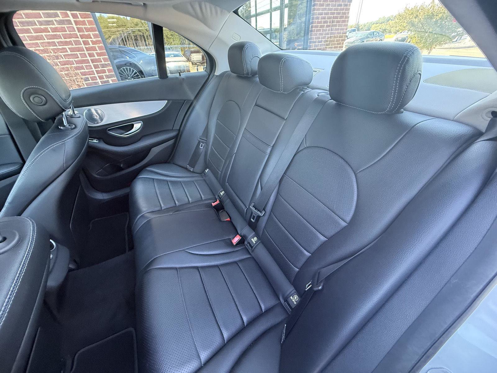 Used 2015 Mercedes-Benz C 300 Sedan image 17