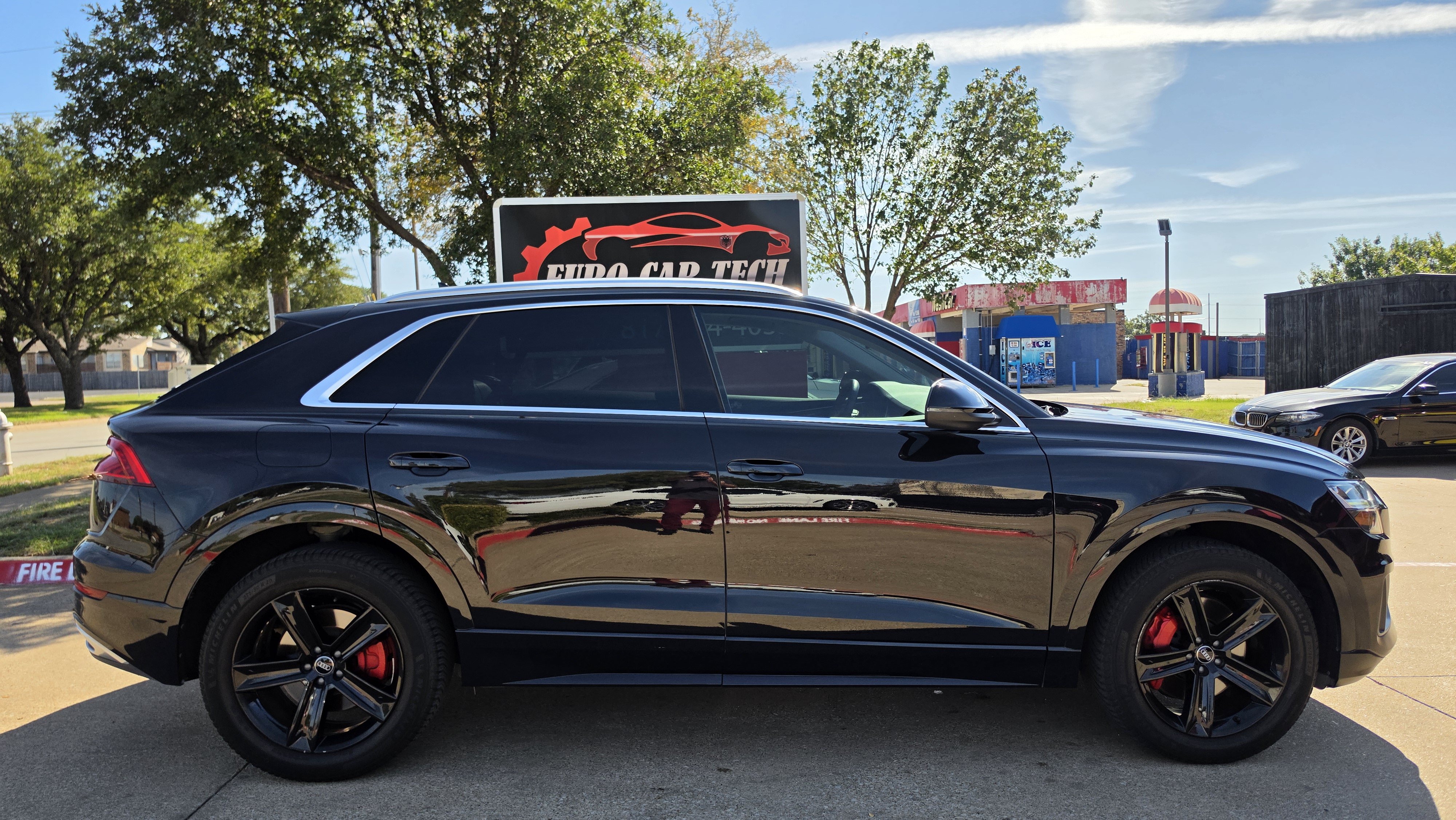 Used 2019 Audi Q8 Premium w/ Convenience Package AWD/4WD image 7