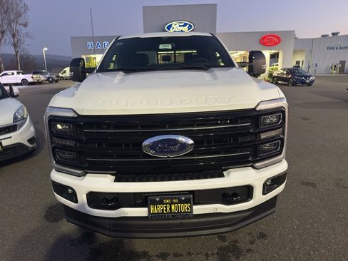 New 2026 Ford F250 Platinum w/ FX4 Off-Road Package image 29