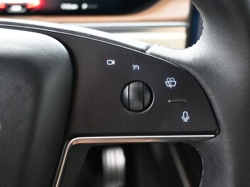 Used 2025 Tesla Model X AWD/4WD image 19