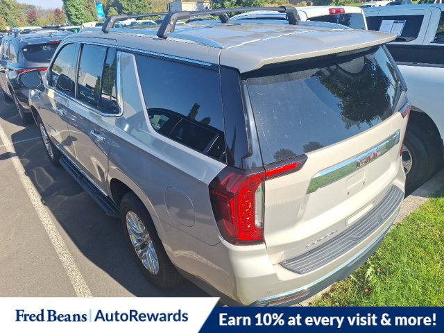 Used 2021 GMC Yukon SLT w/ SLT Luxury Plus Package AWD/4WD image 3