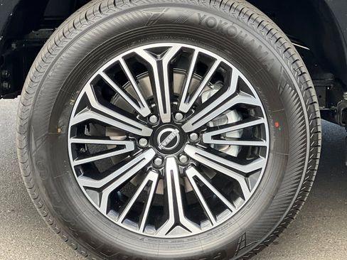 New 2026 Nissan Armada Platinum image 33