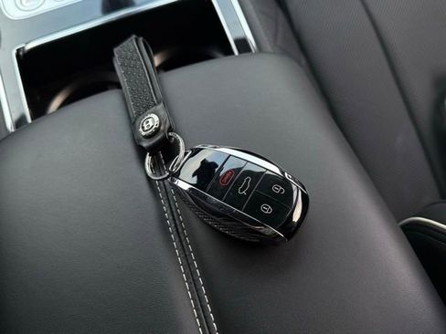 Used 2020 Bentley Continental GT image 16