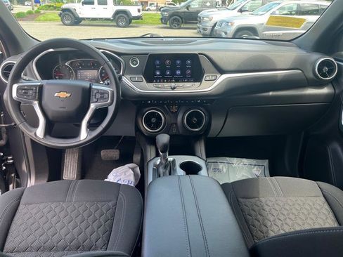 Used 2021 Chevrolet Blazer LT AWD/4WD image 19