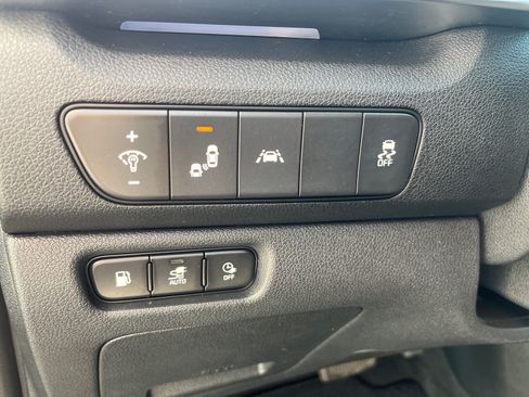 Used 2020 Kia Niro EX Premium FWD image 22
