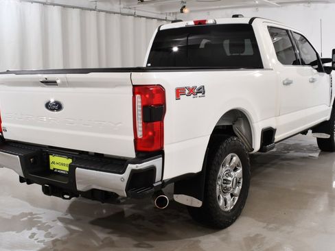 Used 2023 Ford F250 Lariat w/ Chrome Package image 12