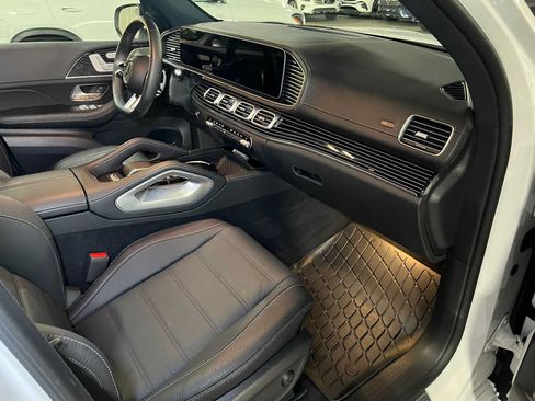 Used 2026 Mercedes-Benz GLS 450 4MATIC image 11