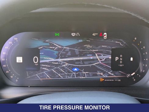 New 2026 Volvo XC40 B5 Plus w/ Protection Package Premier image 19