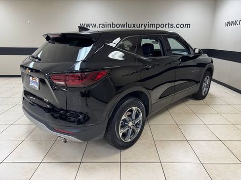 Used 2025 Chevrolet Blazer LT FWD image 6