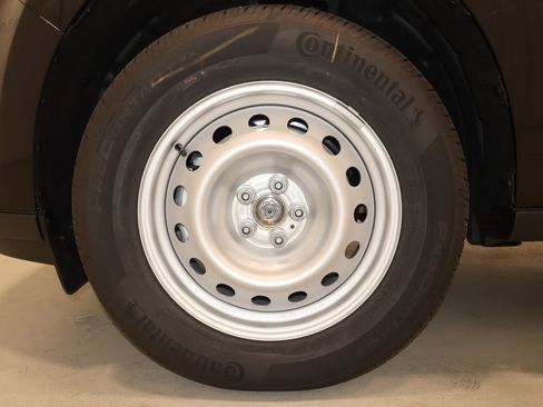 New 2025 Ford Maverick XL image 27