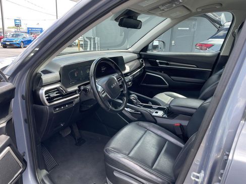Used 2023 Kia Telluride LX AWD/4WD image 12
