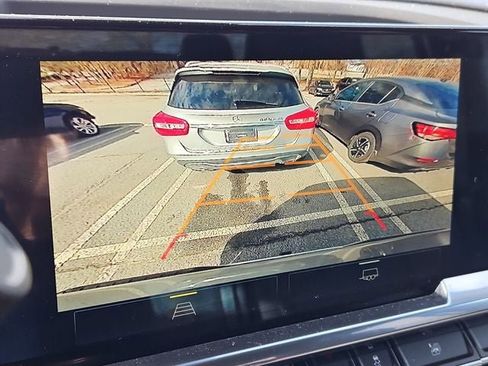 Used 2023 Chevrolet Silverado 1500 LT image 24